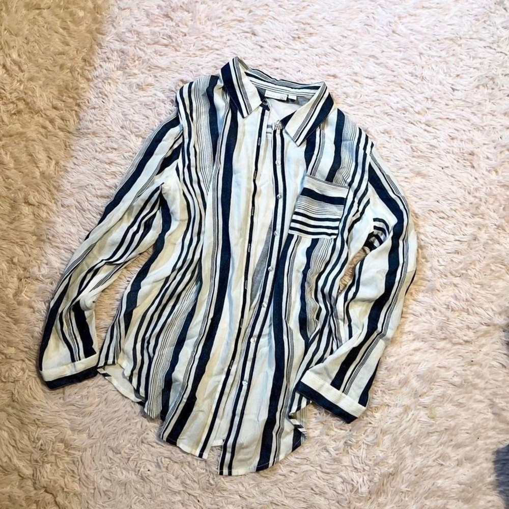 Lightweight Coastal Beachy Old Money‎ Quiet Luxury Hamptons Button Down Womens L